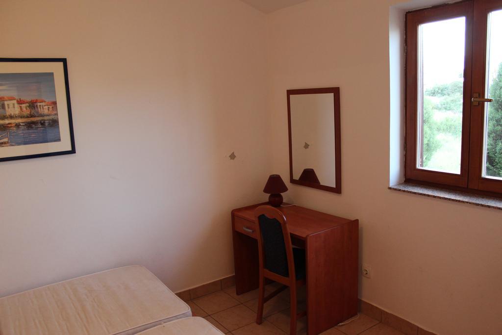 Apartments Marszalek Novalja Room photo